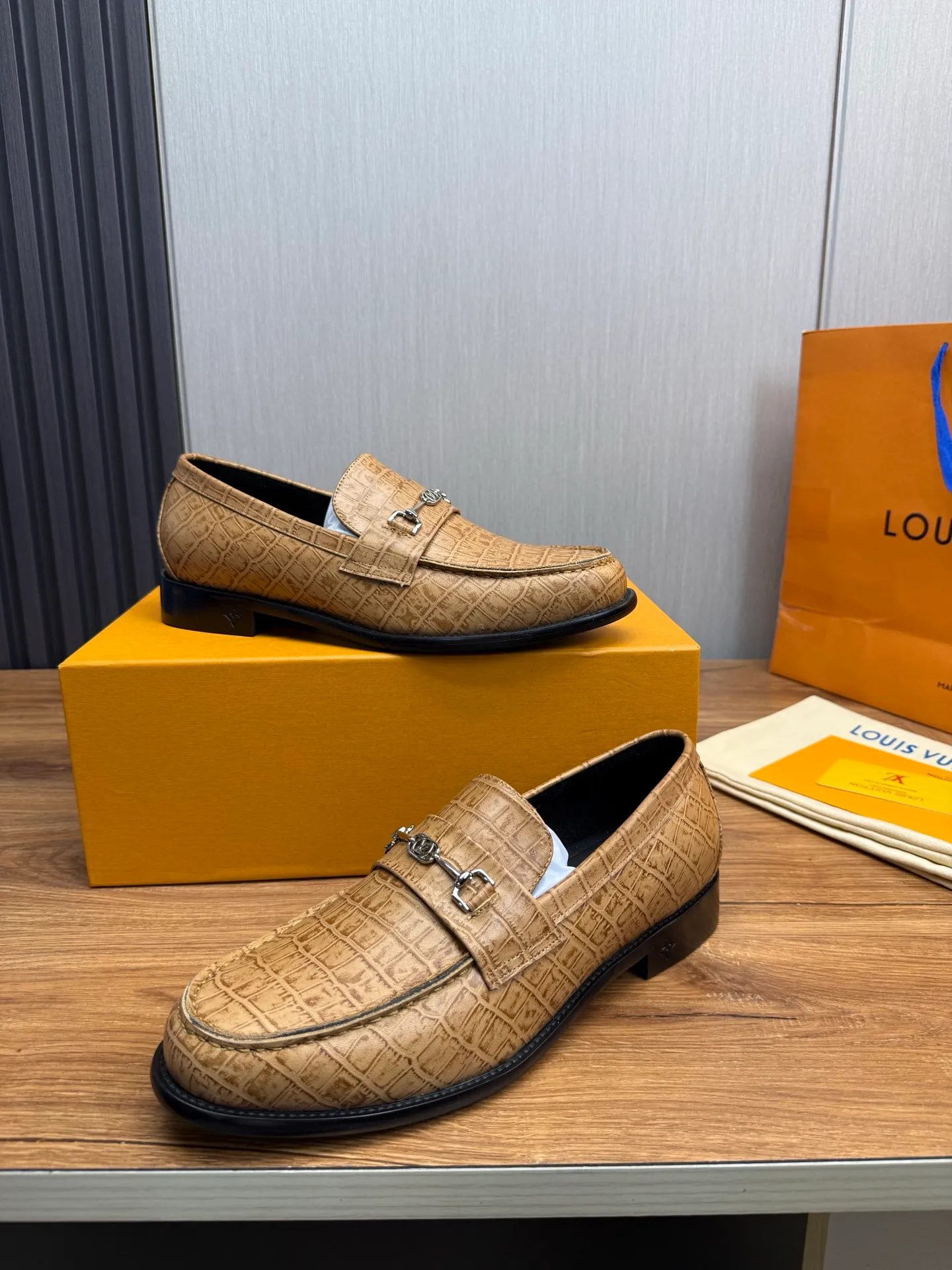 Factory 680💰 LV. Men's business casual leather shoes, all made of imported original brand leather, just to create a more comfortable wearing experience, original non-slip and wear-resistant outsole ✔️16-45 (38.45 non-returnable)